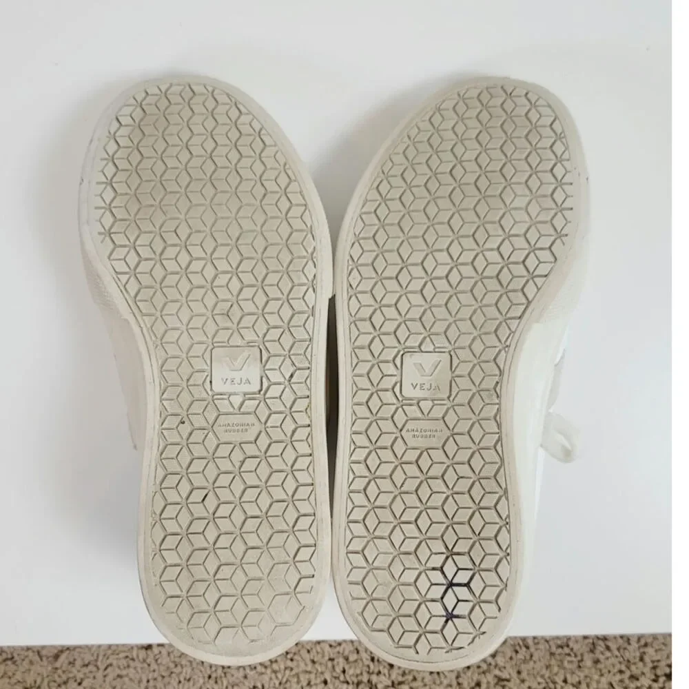 VEJAS CAMPO LEATHER SNEAKERS IN WHITE/GRAY, SZ 5
